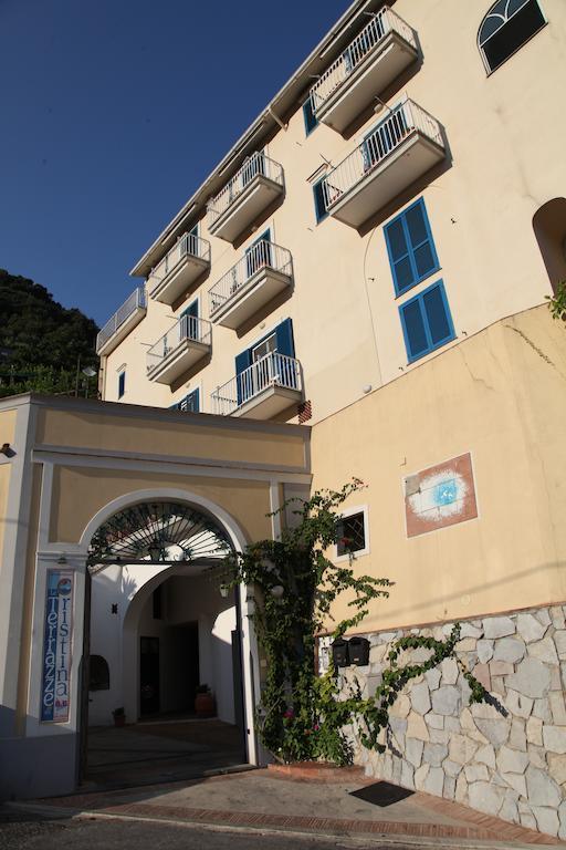 Le Terrazze Di Cristina Bed & Breakfast Vietri Bagian luar foto